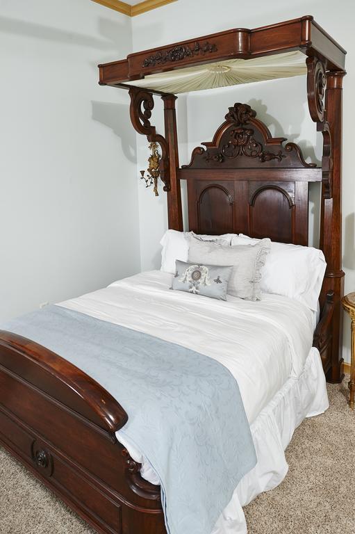 シギーン Mosheim Mansion Bed & Breakfast エクステリア 写真