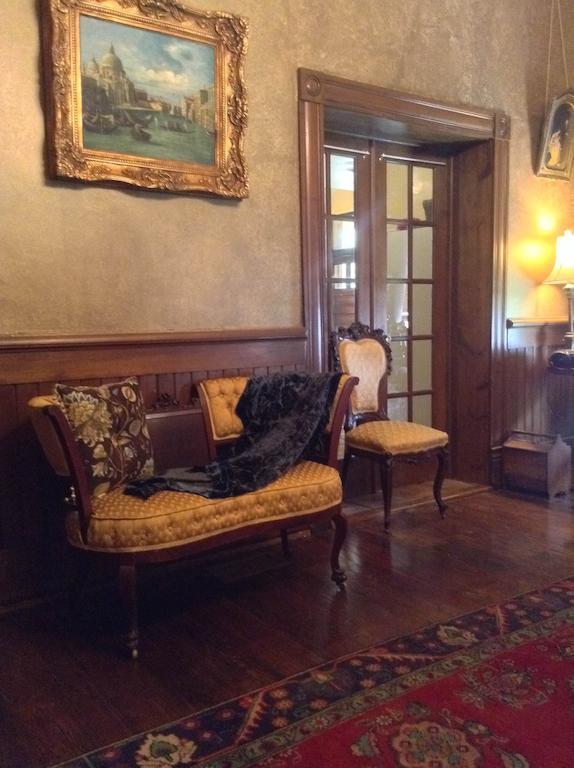 シギーン Mosheim Mansion Bed & Breakfast エクステリア 写真